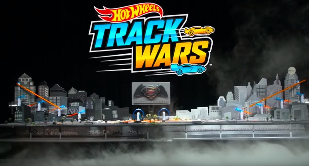 Hot Wheels Track Wars – Batman VS Superman