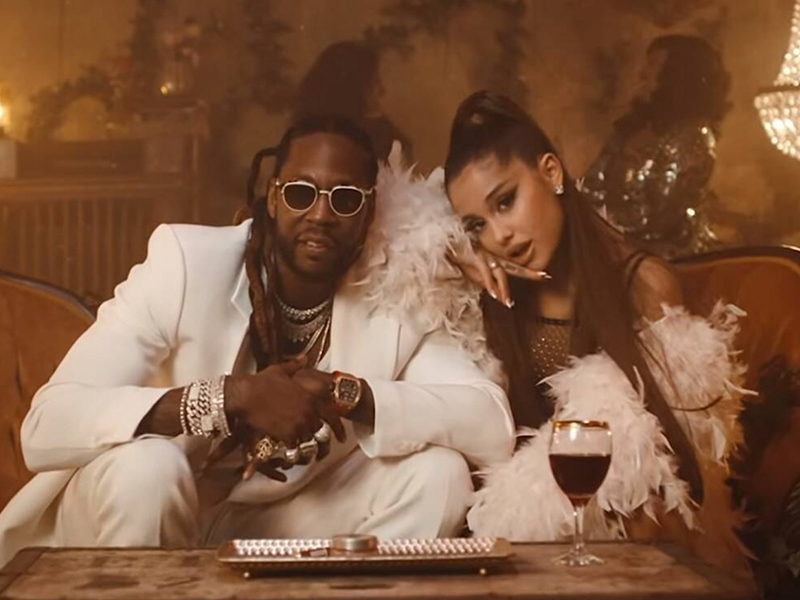 2 Chains ft Ariana Grande – Rule The World